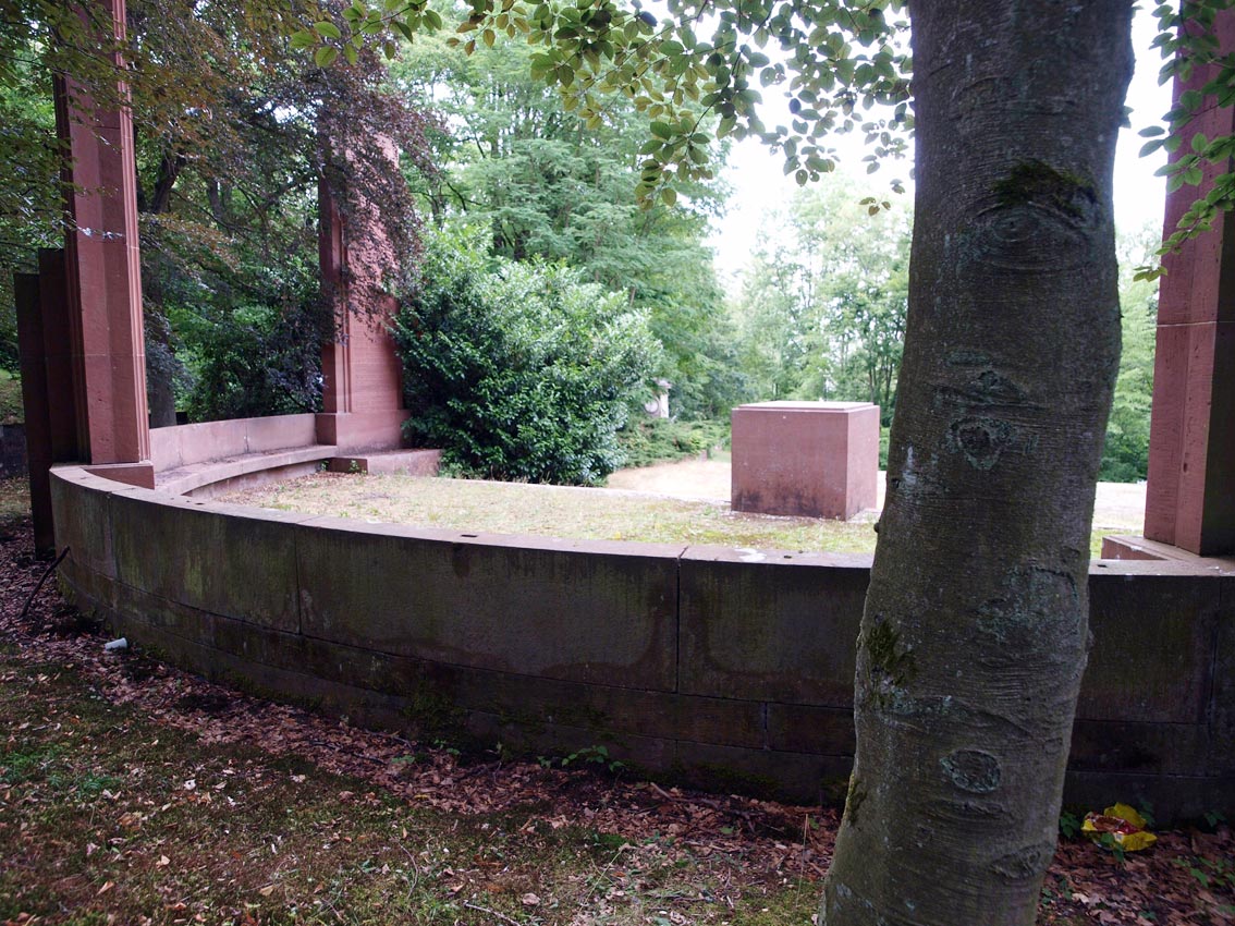 Kriegerdenkmal aus rückwärtiger Sicht. Foto: HB